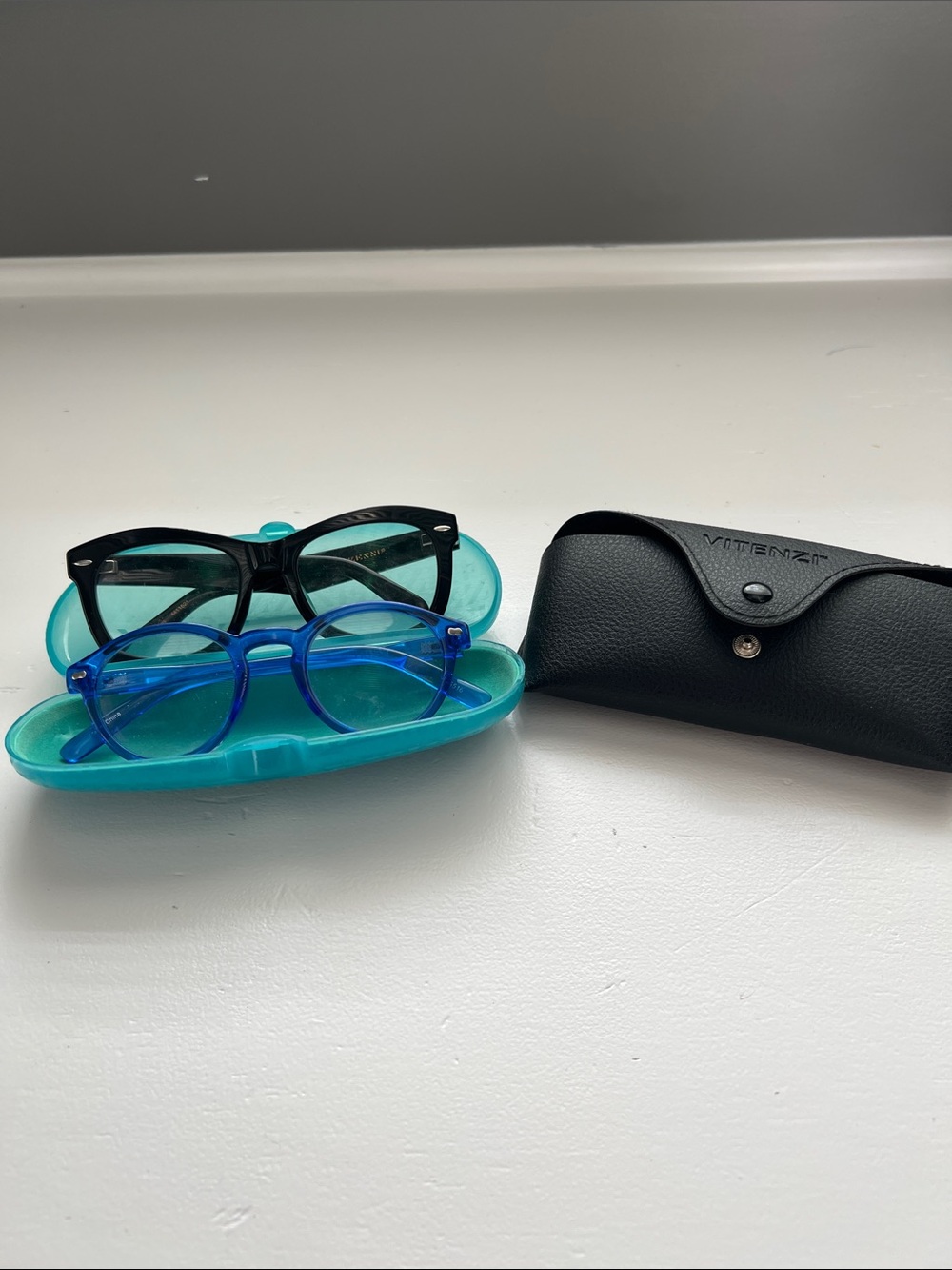 Black Readers 1.75 strength and Blue Readers 2.50 strength
